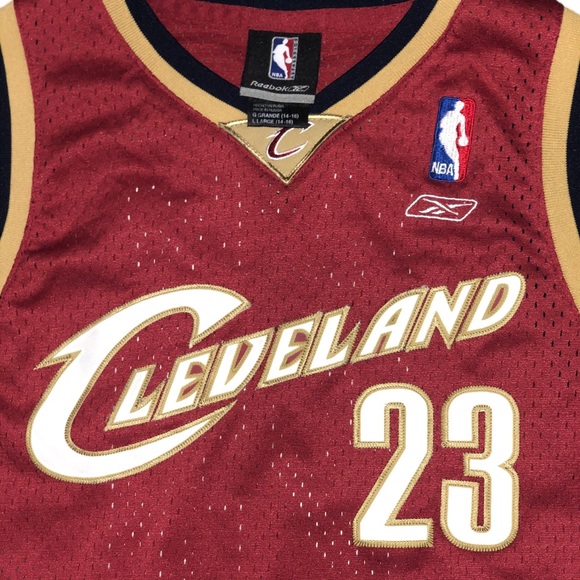 Cleveland Cavs Lebron James Jersey - Picture 3 of 3